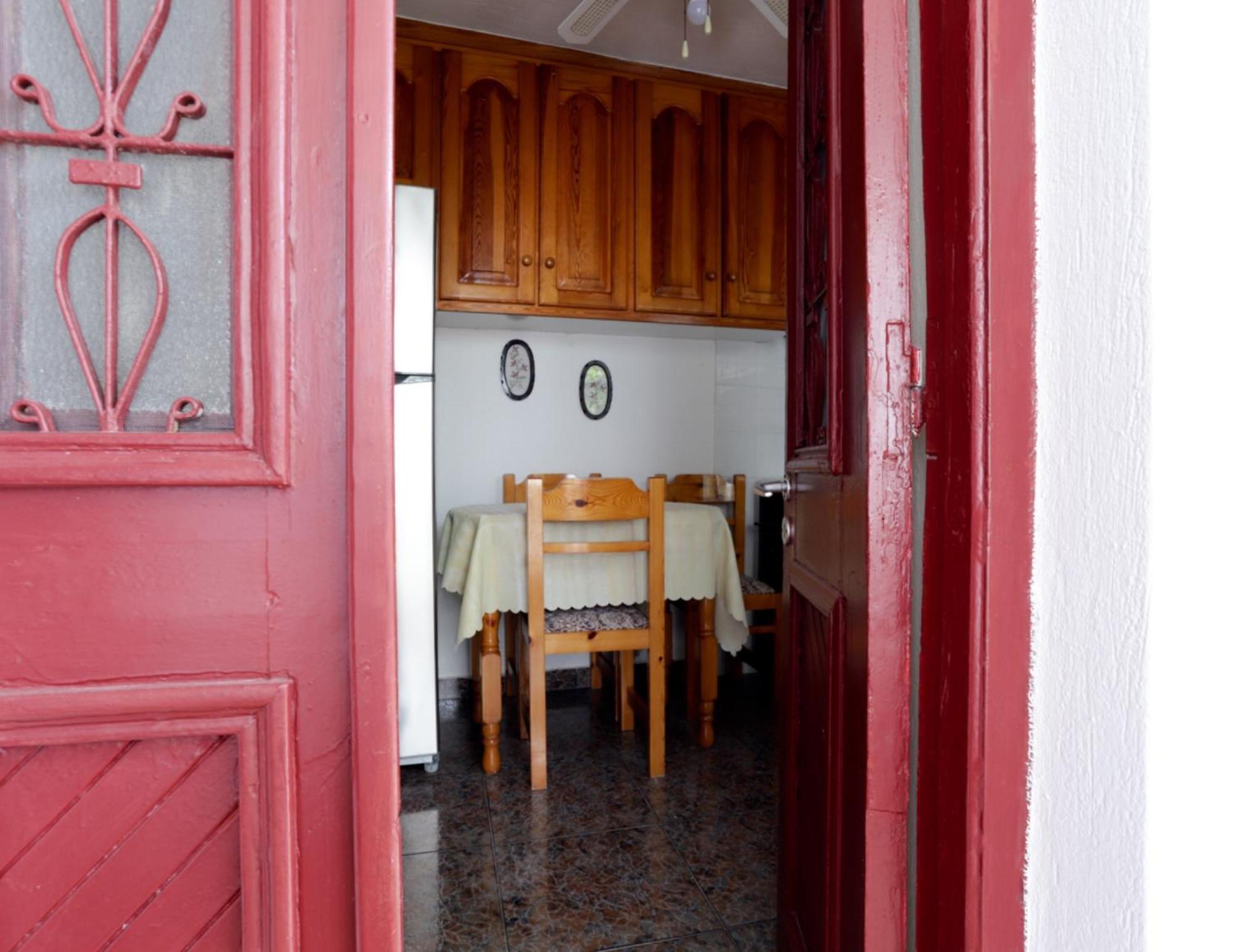 Angelinas House Hotel Glossa Bagian luar foto