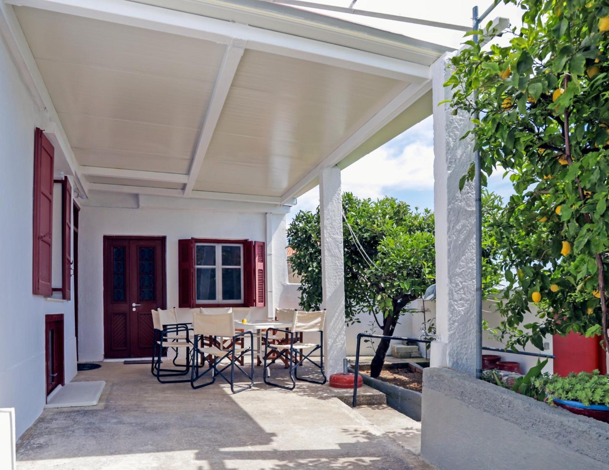 Angelinas House Hotel Glossa Bagian luar foto