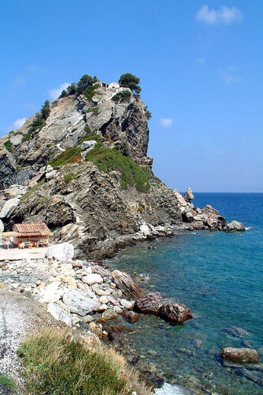 Angelinas House Hotel Glossa Bagian luar foto